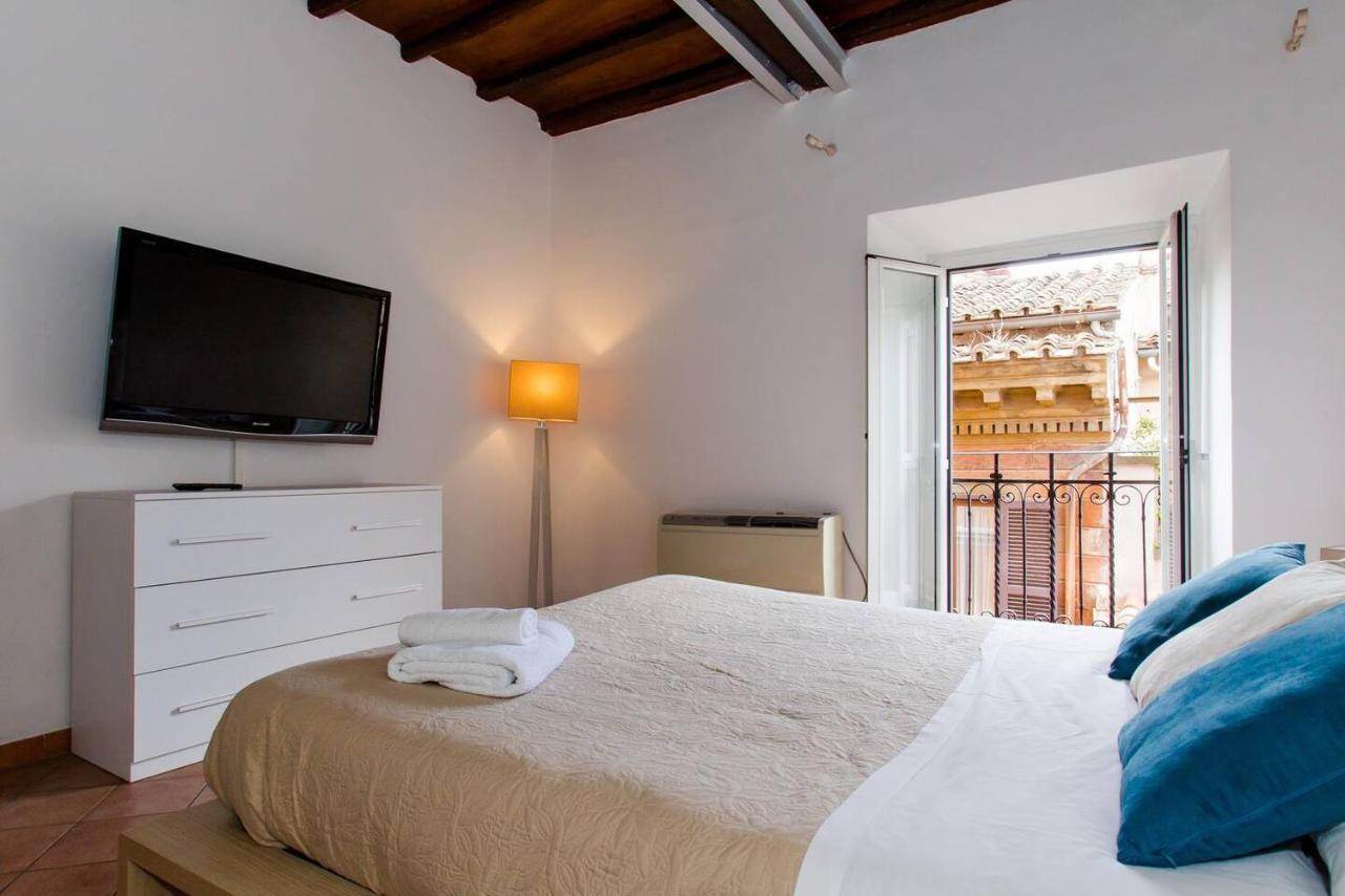 Pantheon Charming 2-bed In Heart Of