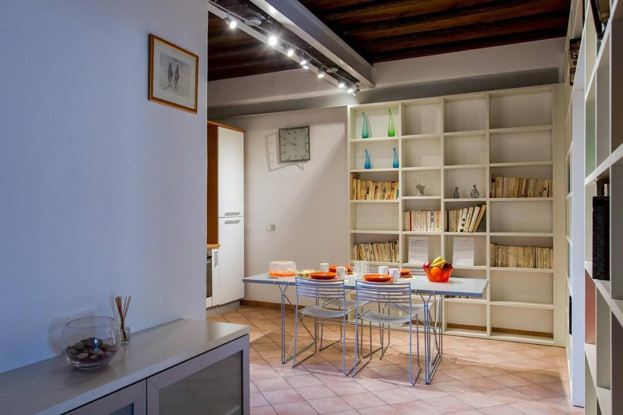 Pantheon Charming 2-bed In Heart Of Apartment *